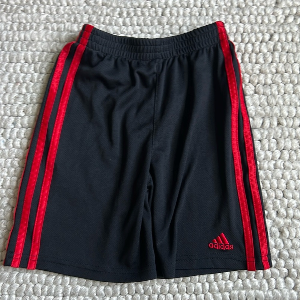 Adidas boys 5 black mesh shorts red stripes